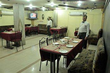 Hotel Heera International 콜카타 외부 사진